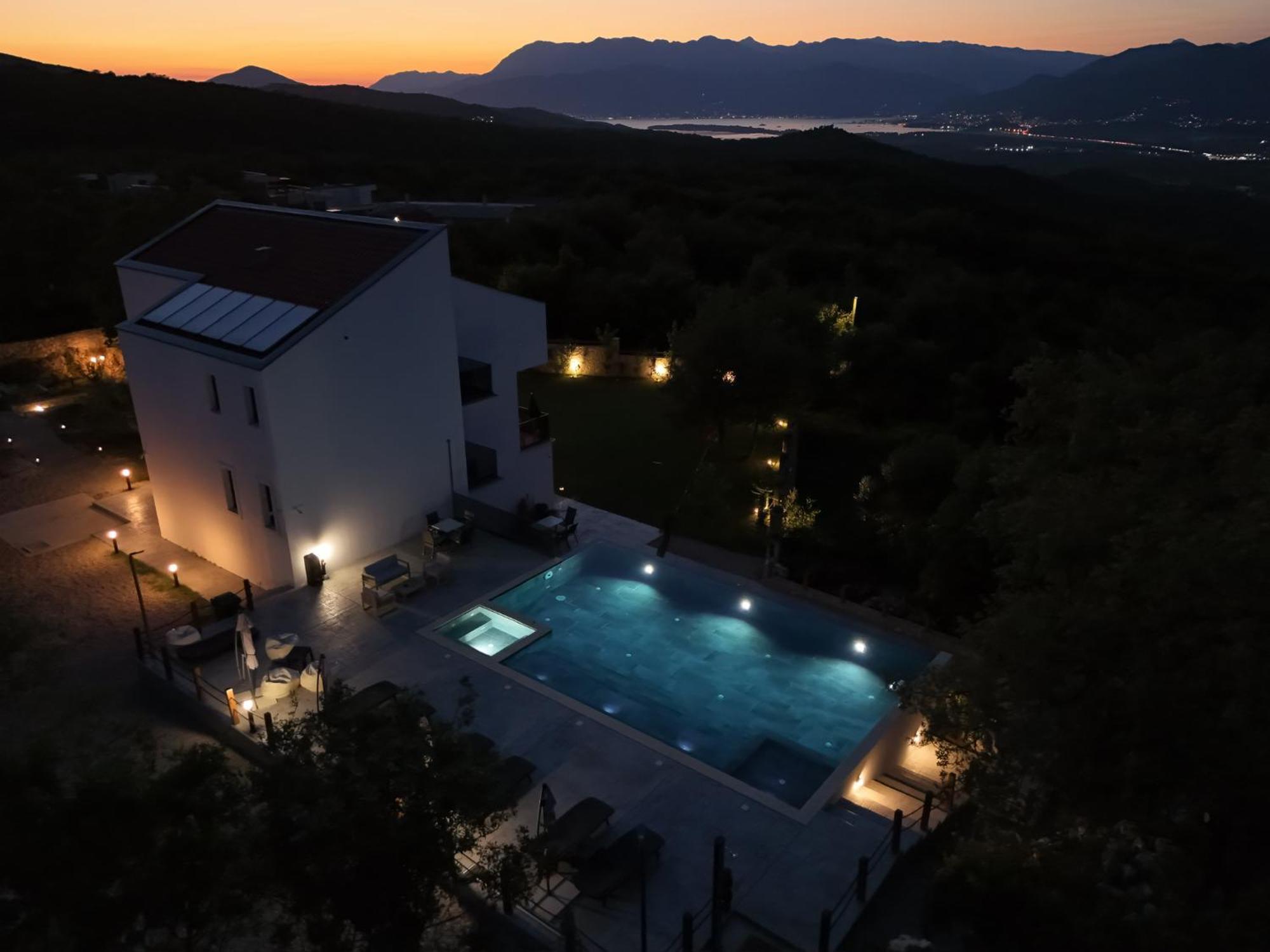 Villa Principium With Infinity Edge Pool&Hot Tub Kotor Buitenkant foto